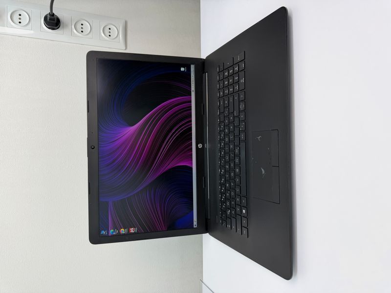 HP 17-ca1124ng  HP 17-ca1124ng  фото