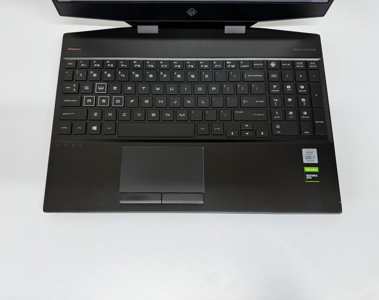 HP Omen 15  HP Omen 15 фото