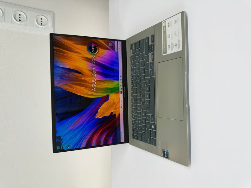 ASUS ZenBook 14 OLED ASUS ZenBook 14 OLED фото