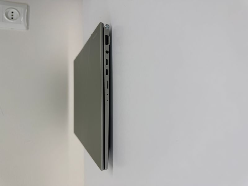 ASUS ZenBook 14 OLED ASUS ZenBook 14 OLED фото
