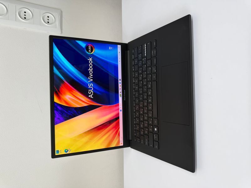 ASUS Vivobook Pro 14 OLED  ASUS Vivobook Pro 14 OLED  фото