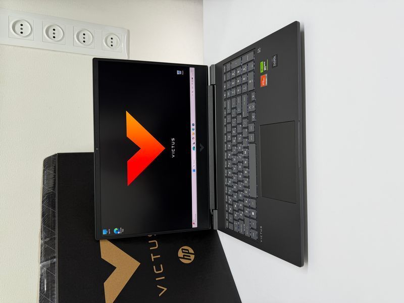 HP Victus 16 HP Victus 16 фото