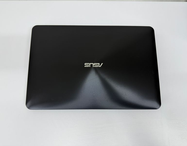 ASUS R556U ASUS R556U фото
