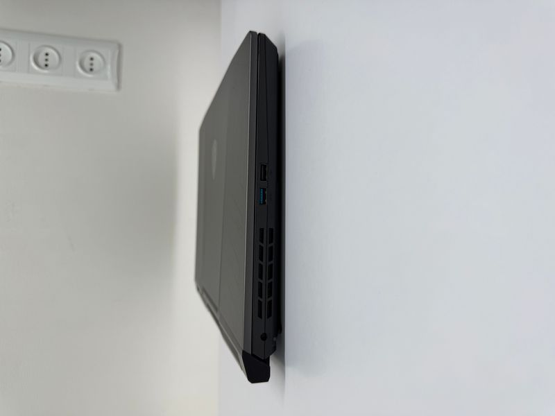 MSI Pulse 15  MSI Pulse 15  фото