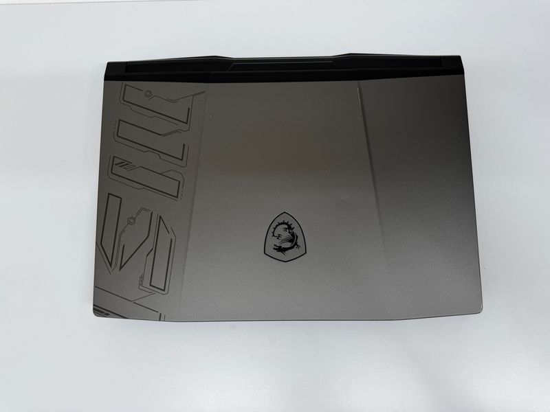 MSI Pulse 15  MSI Pulse 15  фото