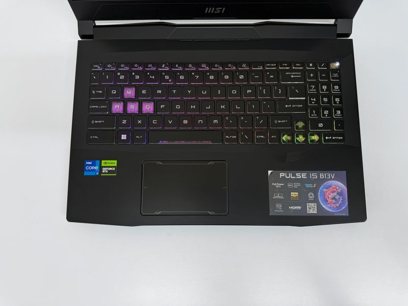 MSI Pulse 15  MSI Pulse 15  фото