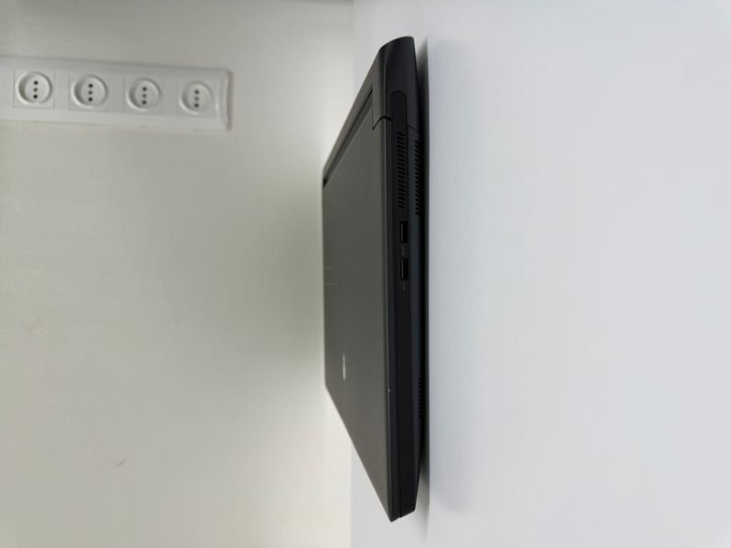 Dell Alienware M17 R5  Dell Alienware M17 R5 фото
