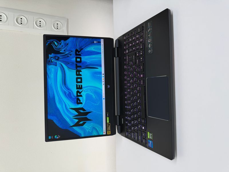 Acer Predator Helios 300 Acer Predator Helios 300 фото