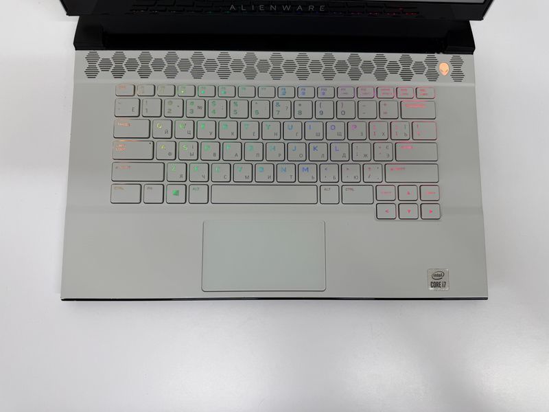 Dell Alienware m15 R3 Dell Alienware m15 R3 фото