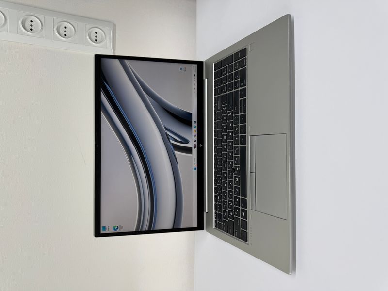 HP EliteBook 855 G8 HP EliteBook 855 G8 фото